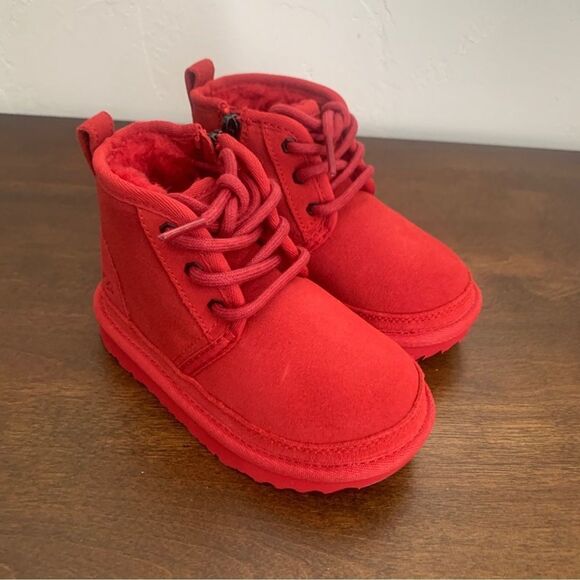 UGG NEW Unisex Neumel II Boots Baby Size 7 Chukka Boot Red - Picture 13 of 13